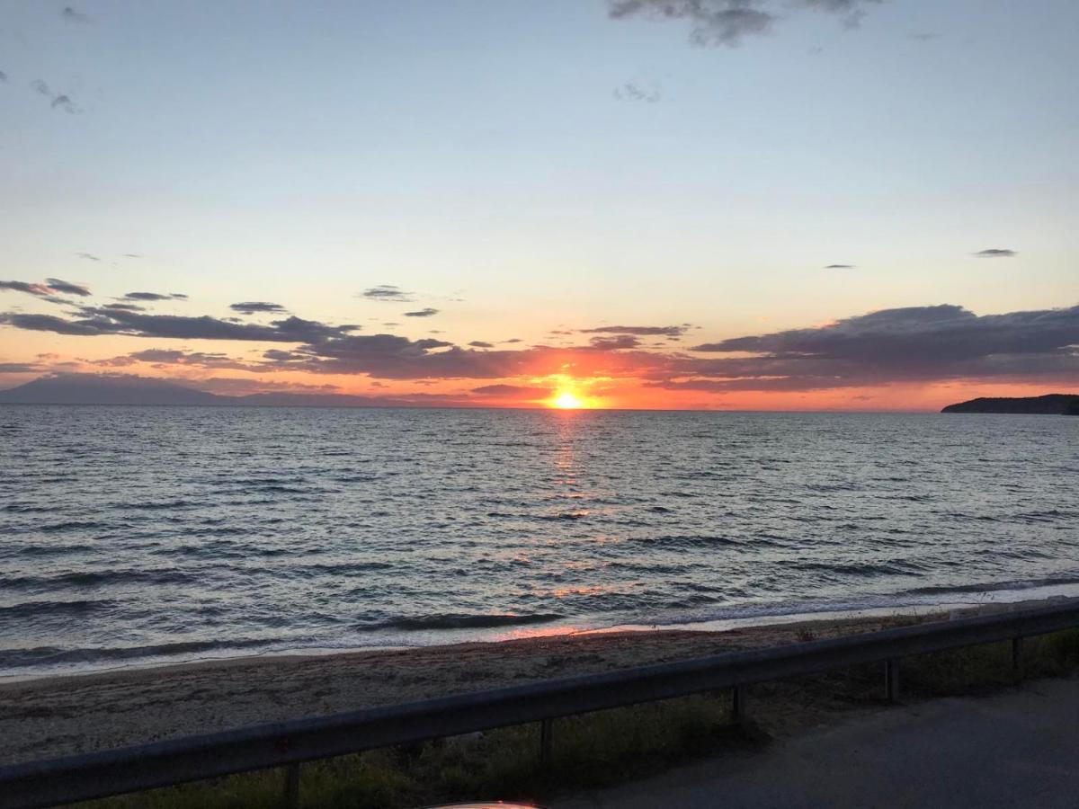 Houseloft Grand Sunset Siviri Beach Esterno foto